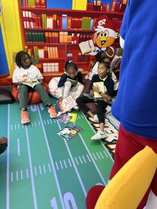 Kids reading with Roux- 2024