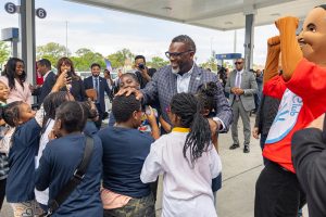 Mayor and Kids 2--2024-09-30-MPO-The-Roux-Ribbon-Cutting_VJ30870